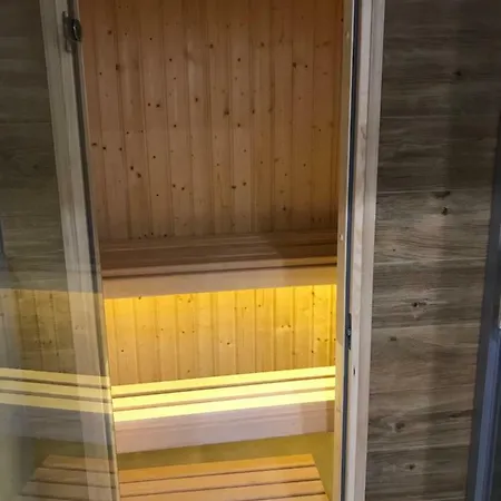 Family Sauna Apartments: Downtown Rynek Centrum Kielce Exterior photo