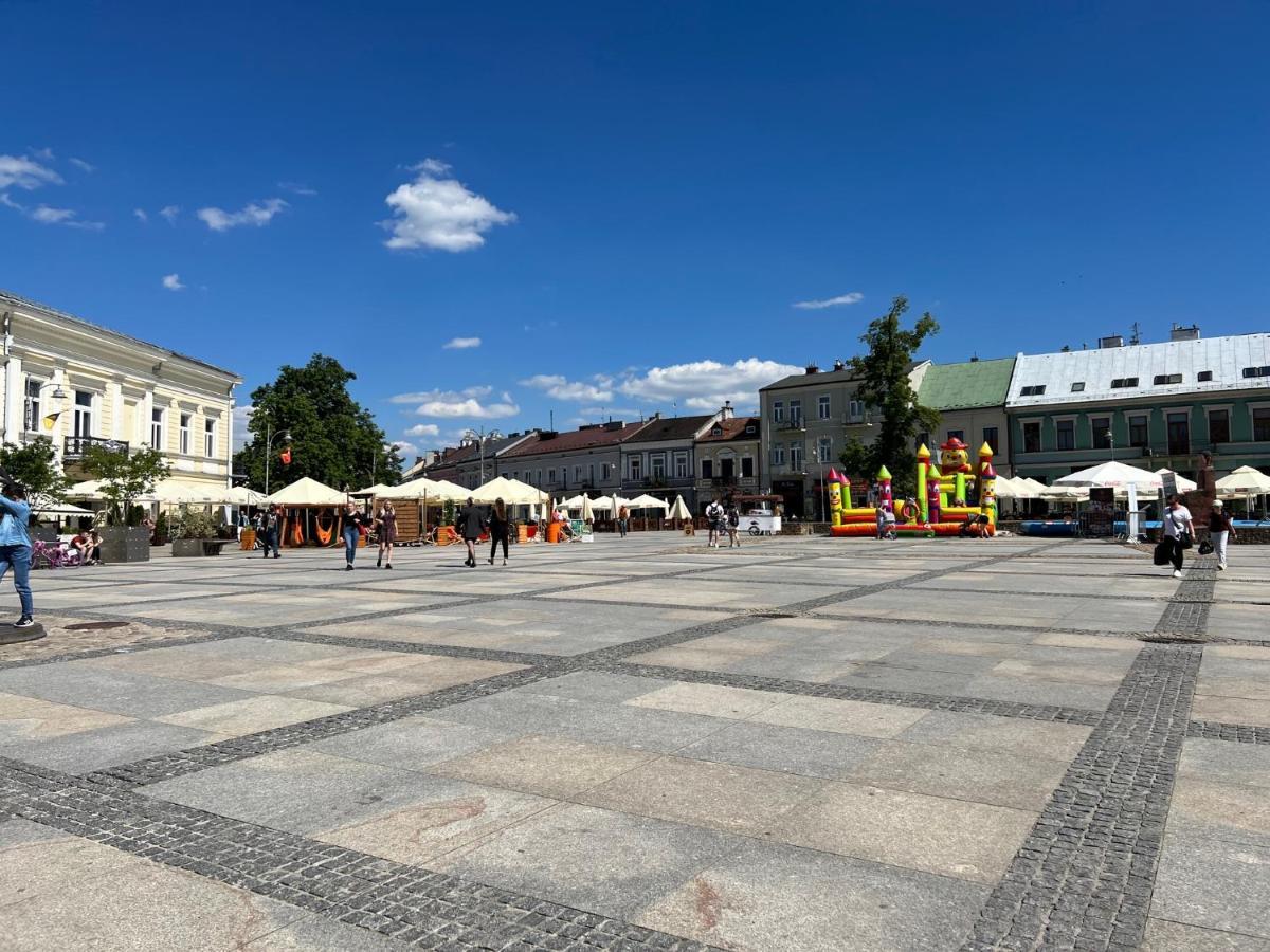 Family Sauna Apartments: Downtown Rynek Centrum Kielce