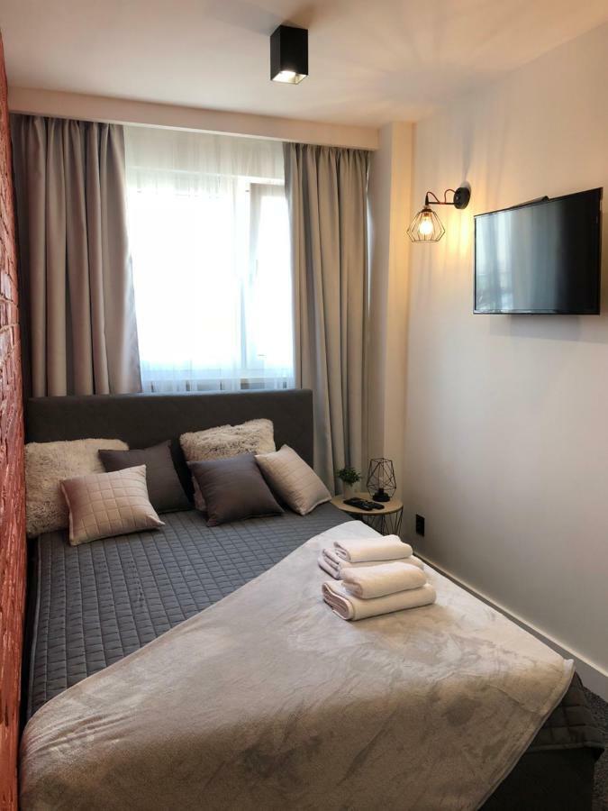Family Sauna Apartments: Downtown Rynek Centrum Apartment
