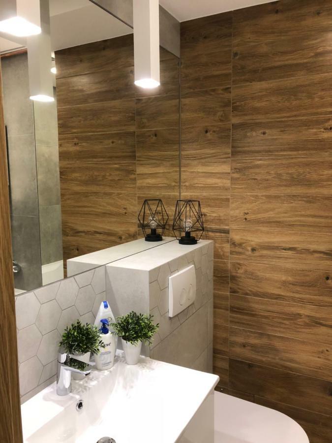 Family Sauna Apartments: Downtown Rynek Centrum * Kielce