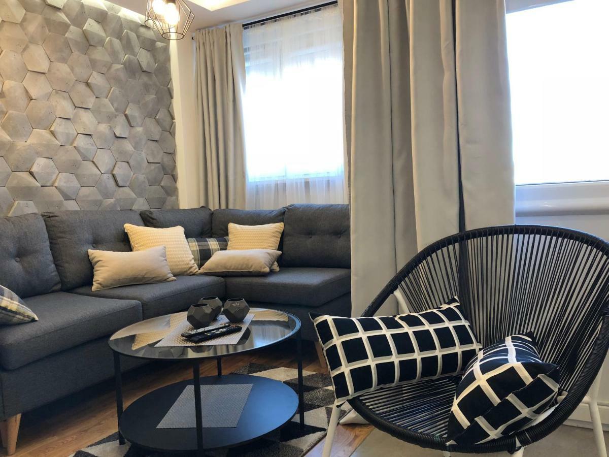 Family Sauna Apartments: Downtown Rynek Centrum * Kielce