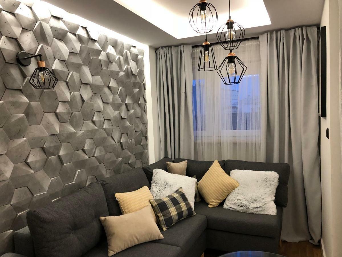 Family Sauna Apartments: Downtown Rynek Centrum * Kielce