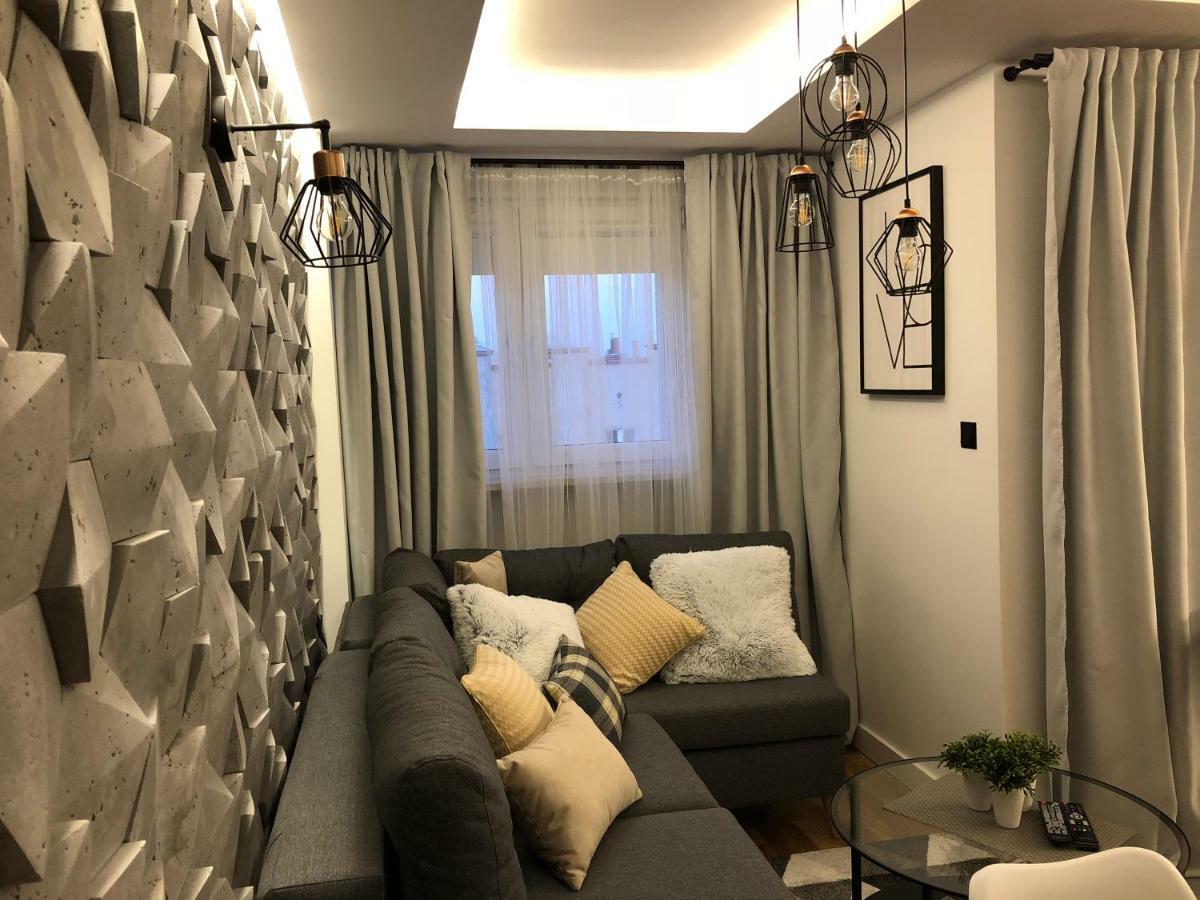 Family Sauna Apartments: Downtown Rynek Centrum Apartment