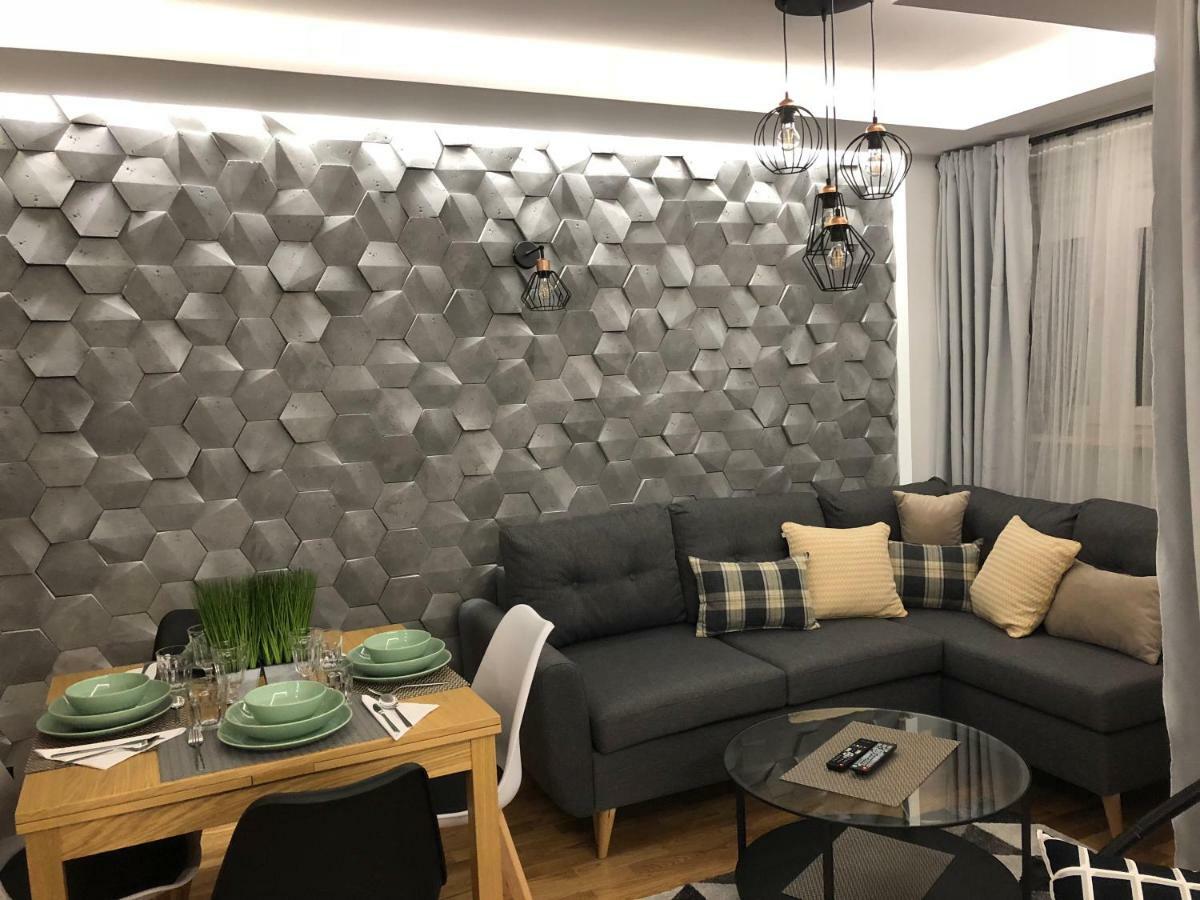 Family Sauna Apartments: Downtown Rynek Centrum Apartment